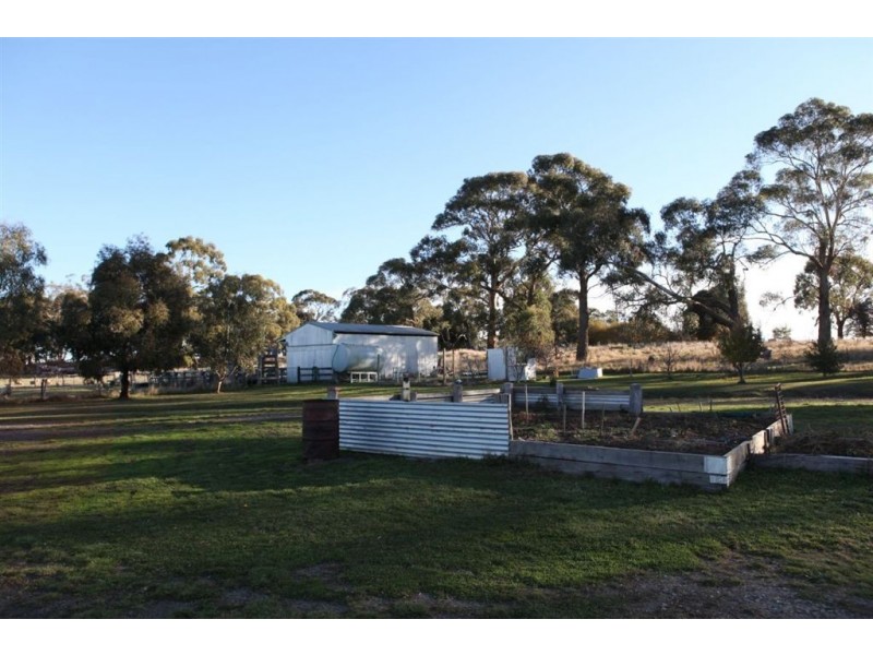 120 WILLIATTS LANE, via Kyneton, Carlsruhe VIC 3442