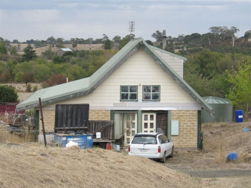 24 DEGRAVES COURT, Kyneton VIC 3444