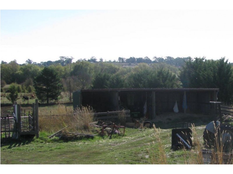 24 DEGRAVES COURT, Kyneton VIC 3444