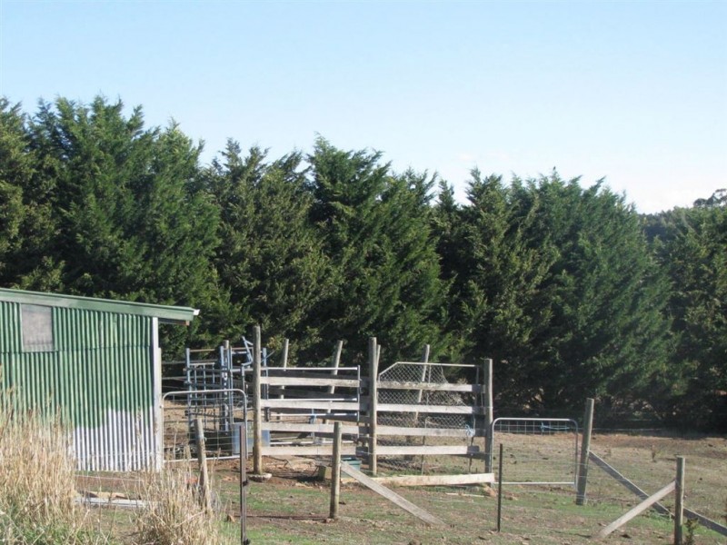 24 DEGRAVES COURT, Kyneton VIC 3444