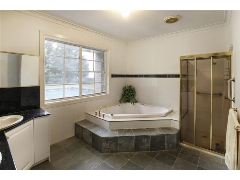 284 KILMORE ROAD, Gisborne VIC 3437