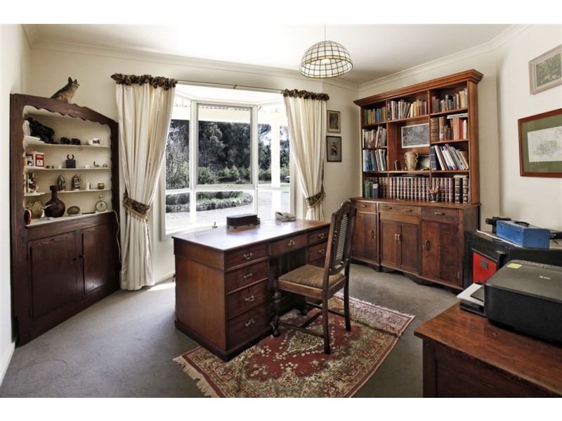 290 PYALONG ROAD, Lancefield VIC 3435