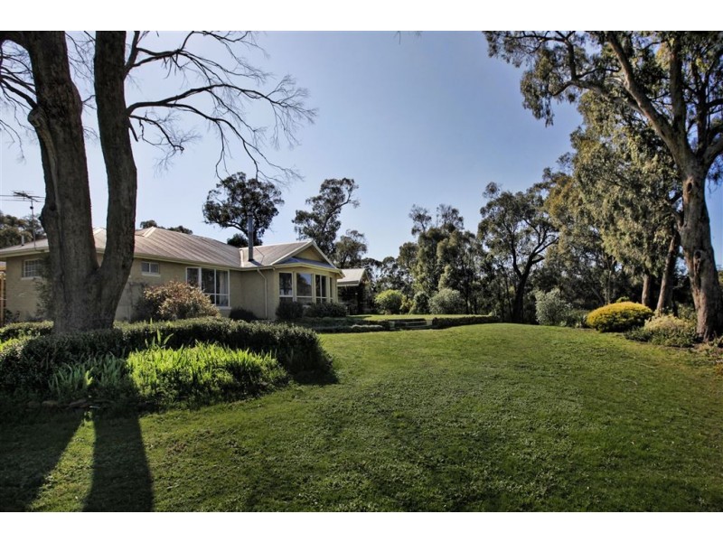 290 PYALONG ROAD, Lancefield VIC 3435