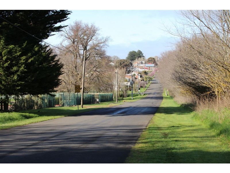 87 EBDEN STREET, Kyneton VIC 3444