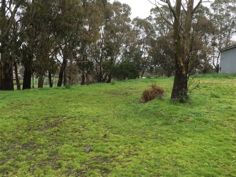 87 EBDEN STREET, Kyneton VIC 3444