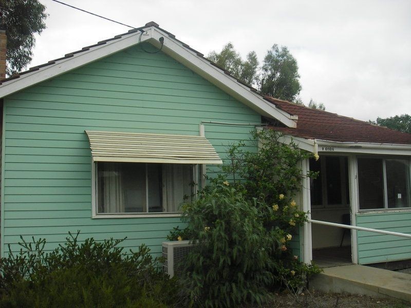 9 Cecil Street, Gnowangerup WA 6335