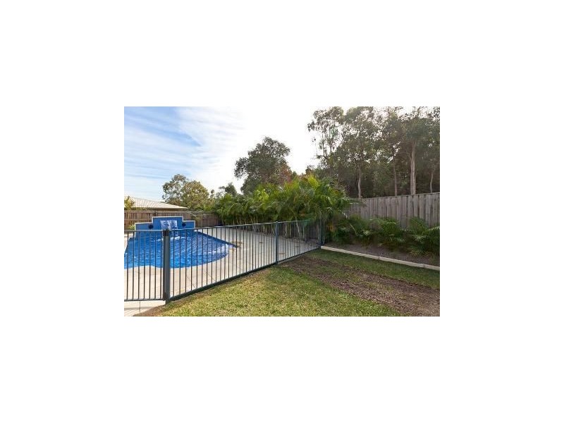 16 Baychester Place, Wakerley QLD 4154