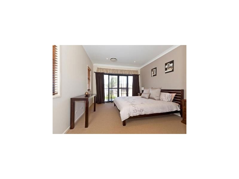 16 Baychester Place, Wakerley QLD 4154