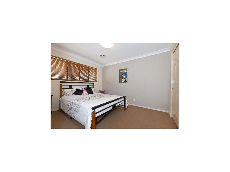 16 Baychester Place, Wakerley QLD 4154