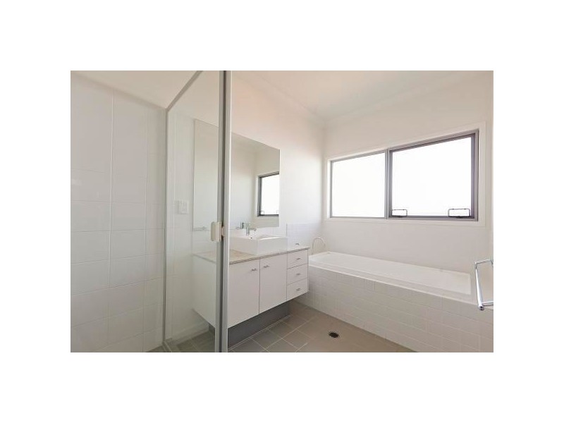 13 Macquarie Street, Wakerley QLD 4154