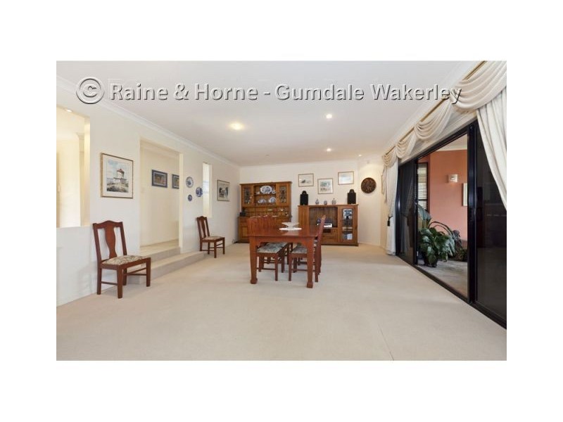 36 Underwood Street, Wakerley QLD 4154