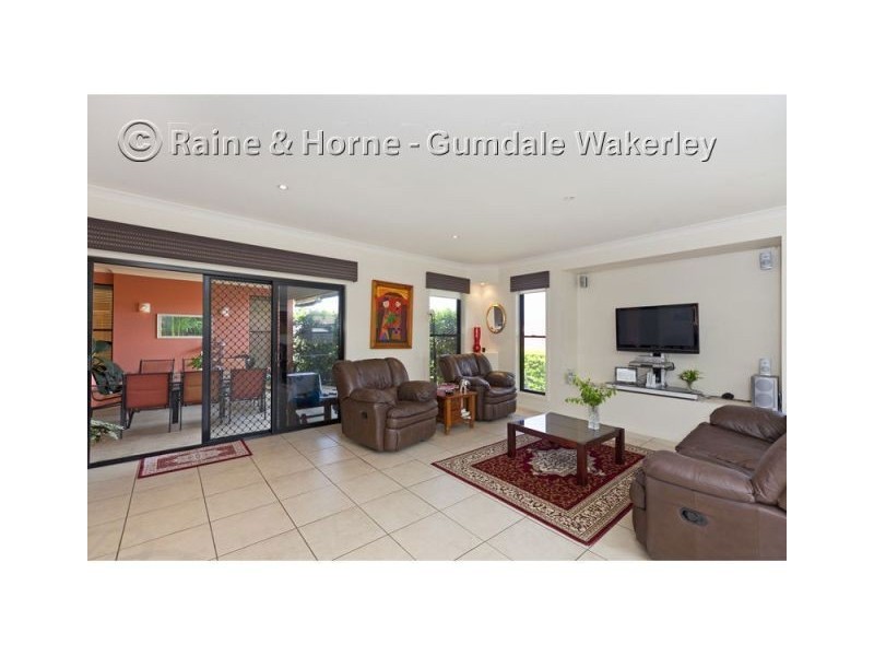 36 Underwood Street, Wakerley QLD 4154
