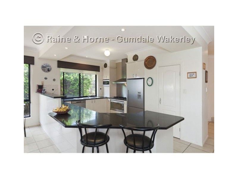 36 Underwood Street, Wakerley QLD 4154