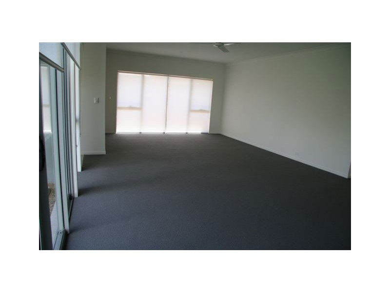 37 Watervale Parade, Wakerley QLD 4154