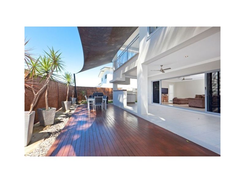 9 Peregian Close, Manly West QLD 4179