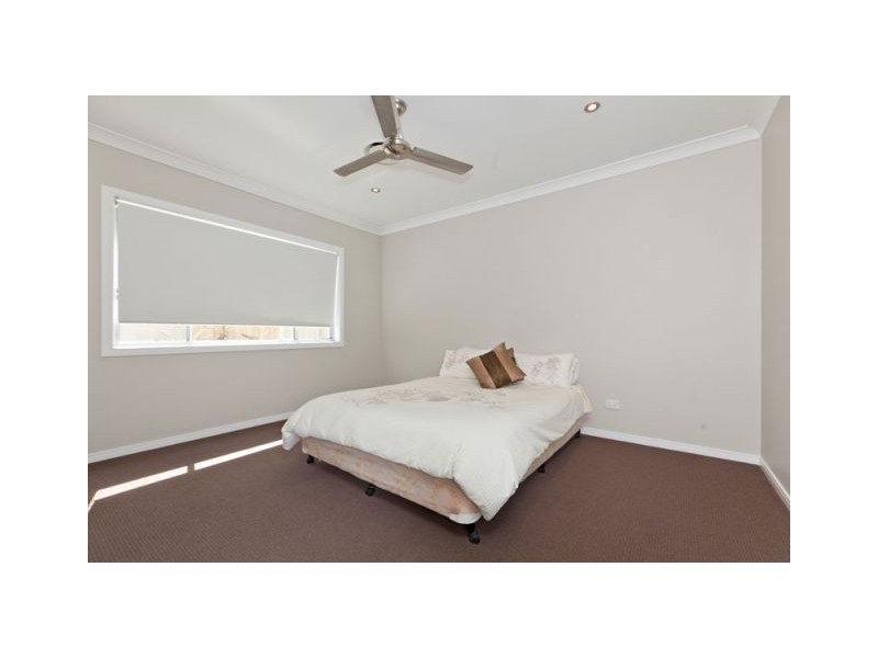 9 Peregian Close, Manly West QLD 4179