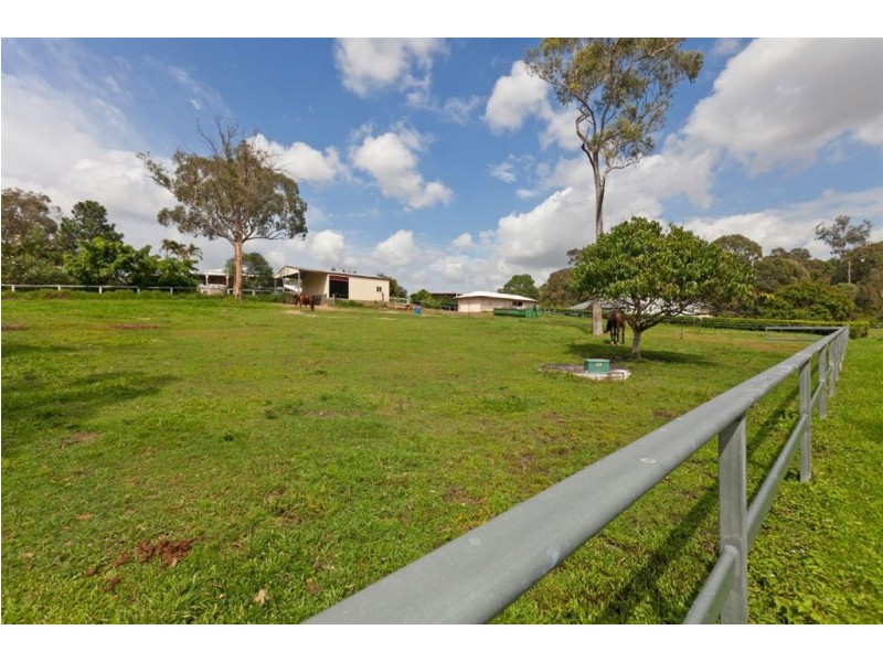 415 Tilley Road, Gumdale QLD 4154