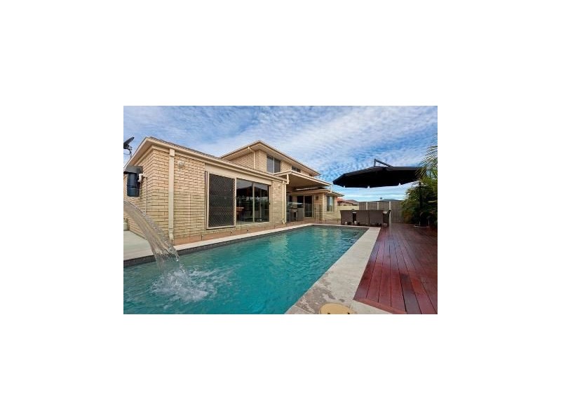 8 Letitia Close, Wakerley QLD 4154