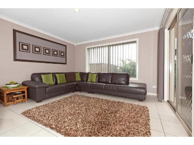 8 Letitia Close, Wakerley QLD 4154