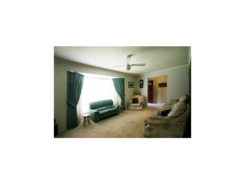 15 St Helena Place, Tingalpa QLD 4173