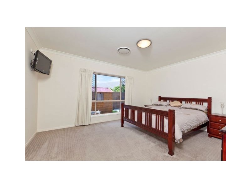 25 Brokenwood Circuit, Tingalpa QLD 4173