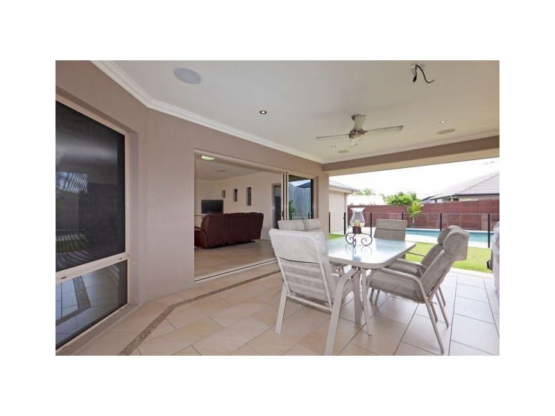 25 Brokenwood Circuit, Tingalpa QLD 4173