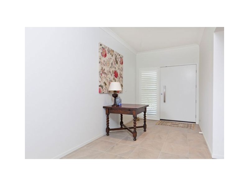 73 Torrens Crescent, Wakerley QLD 4154