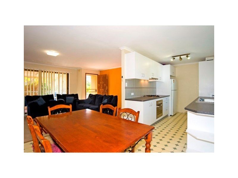 37 Rosella Street, Wellington Point QLD 4160