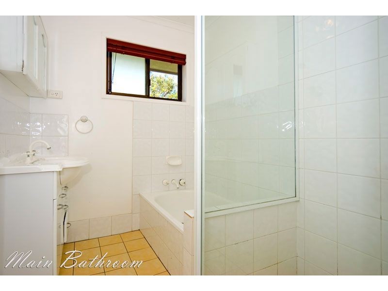 37 Rosella Street, Wellington Point QLD 4160
