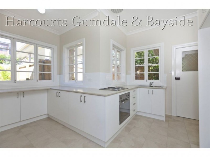 68 Martha Street, Camp Hill QLD 4152