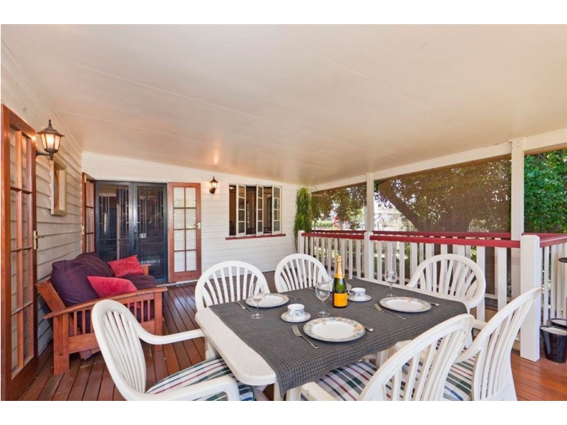 602 Vulture Street East, East Brisbane QLD 4169
