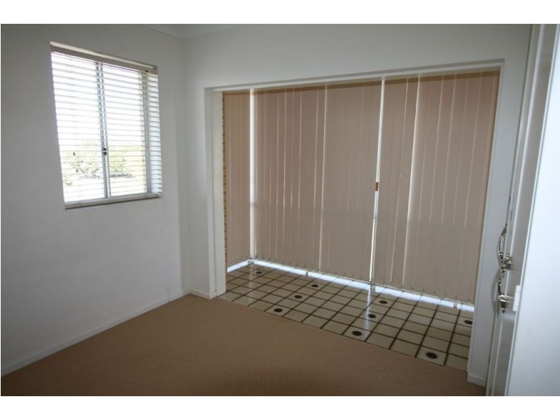 4/427 Esplanade, Manly QLD 4179