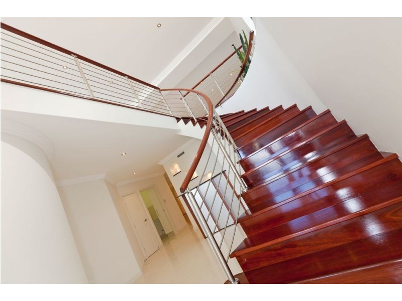 171 Carlton Terrace, Manly QLD 4179