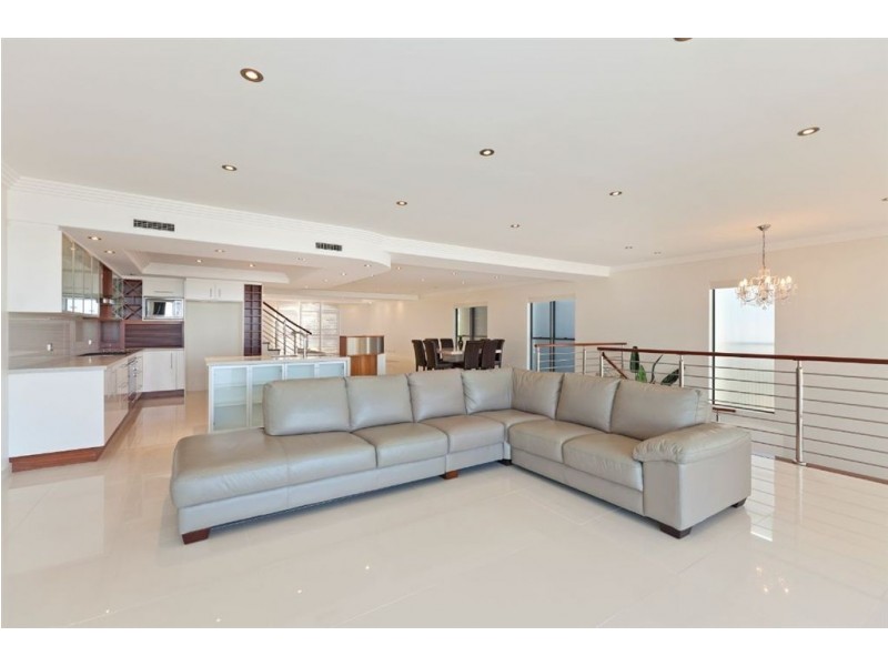 171 Carlton Terrace, Manly QLD 4179