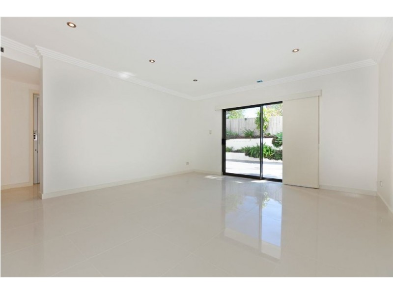 171 Carlton Terrace, Manly QLD 4179