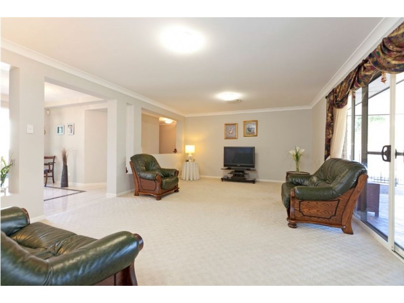 2 Paperbark Place, Wakerley QLD 4154