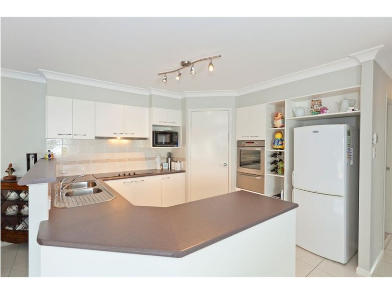 2 Paperbark Place, Wakerley QLD 4154