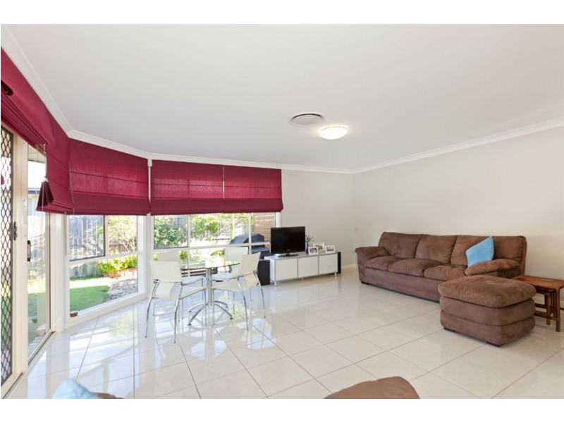 2 Paperbark Place, Wakerley QLD 4154