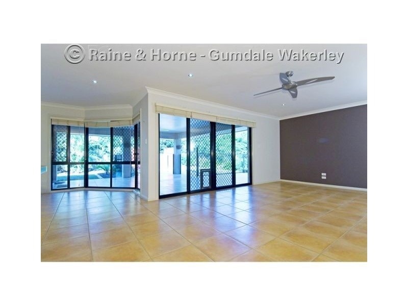 15 Charles Place, Manly West QLD 4179