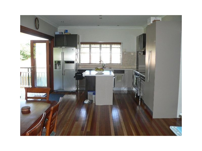 20 Parkview Avenue, Wynnum QLD 4178