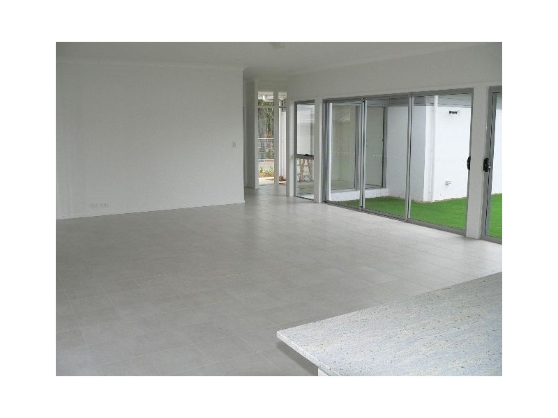 35 Watervale Parade, Wakerley QLD 4154