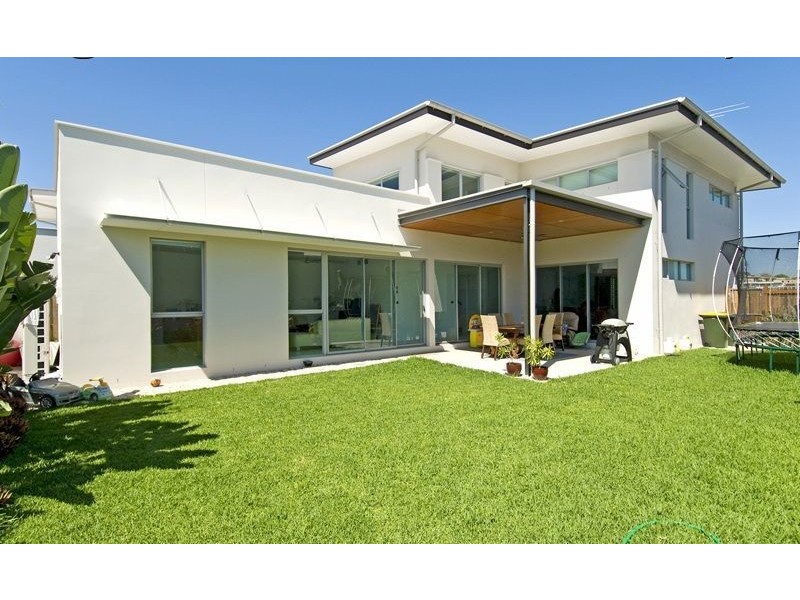 26 Waterline Crescent, Bulimba QLD 4171