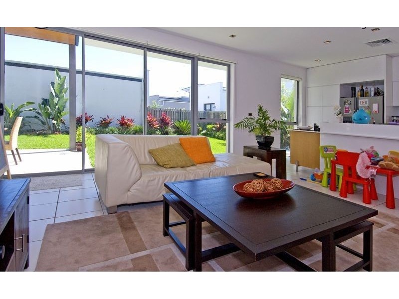 26 Waterline Crescent, Bulimba QLD 4171