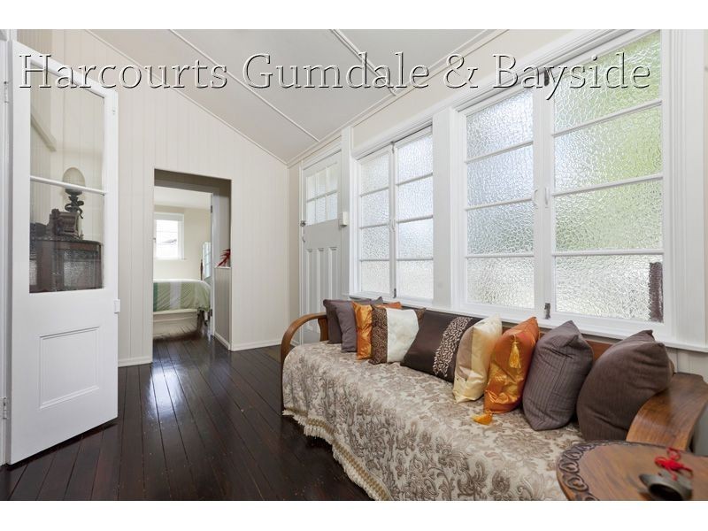 75 Randall Road, Wynnum West QLD 4178