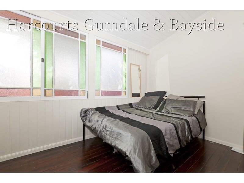 75 Randall Road, Wynnum West QLD 4178