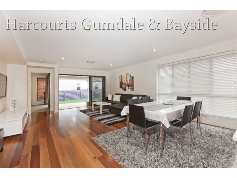 16 Bailey Street, Wakerley QLD 4154