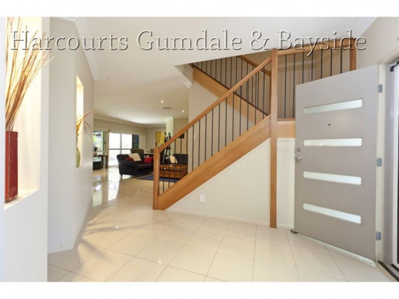 61 Moss Road, Wakerley QLD 4154