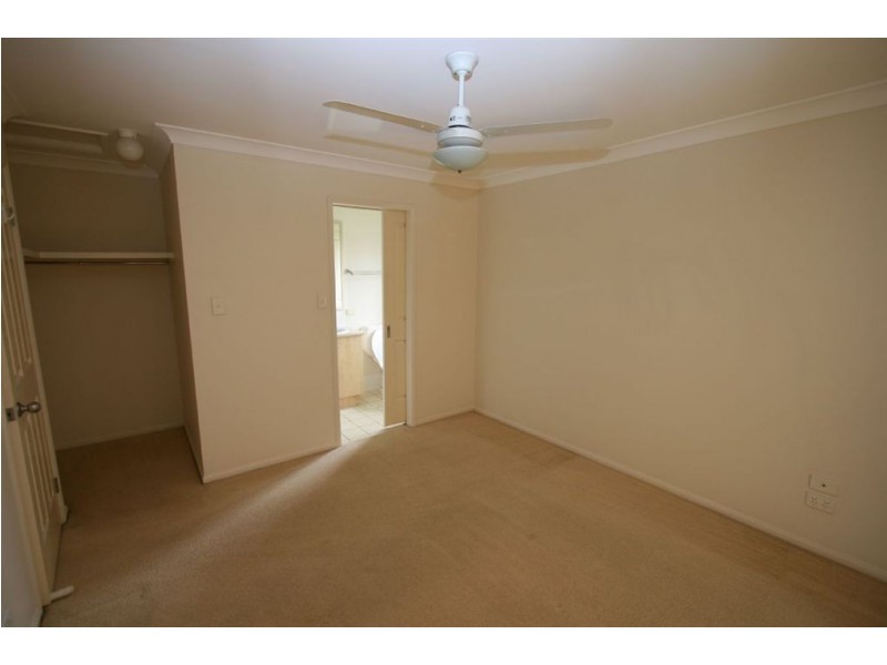 14 Manor Crescent, Wakerley QLD 4154