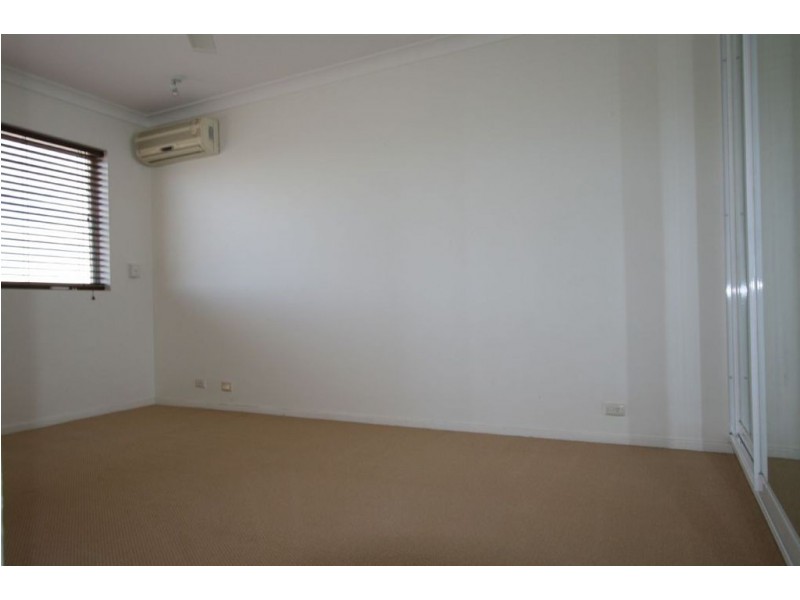 4/427 Esplanade, Manly QLD 4179