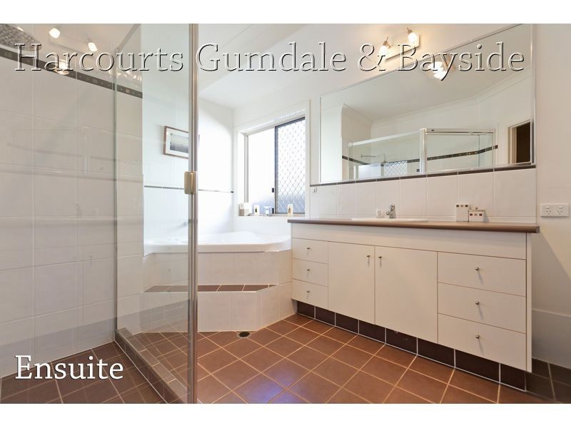 26 Hannah Circuit, Manly West QLD 4179